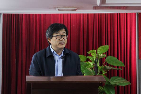 配圖2:華南師范大學(xué)副校長(zhǎng)朱竑致辭