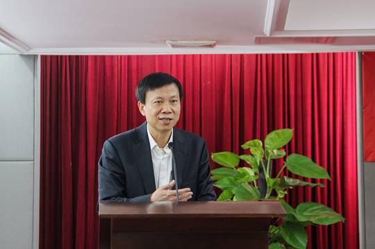 配圖6:暨南大學(xué)出版社社長(zhǎng)徐義雄致辭