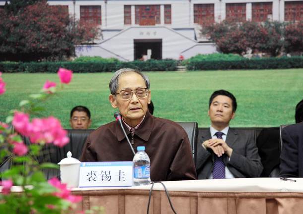 說明: E:\中心活動(dòng)照片\會(huì)議\20111031翟立基金會(huì)\20111031翟立基金會(huì)(選)\IMG_5228-5d.jpg